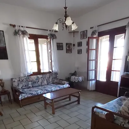 Jenny's Garden Βουρβουρού